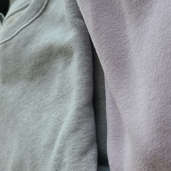 NWOT aritzia TNA cozy fleeze boyfriend crewneck sweatshirt purple 2 - Picture 6 of 11